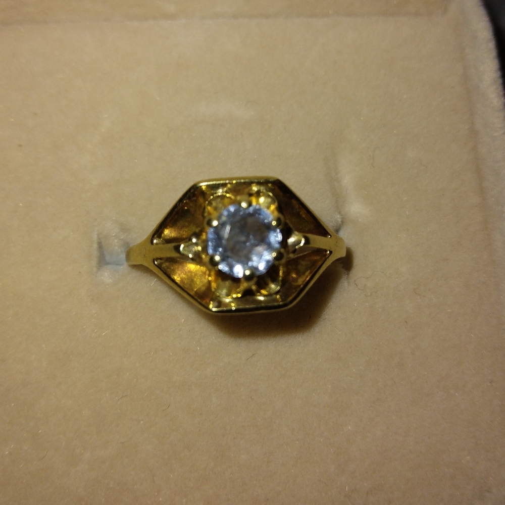 14k gold ring with light blue stone vintage Size 4